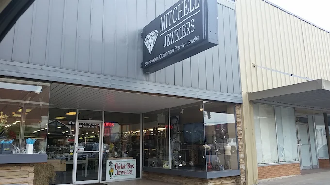 Mitchell Jewelers storefront in downtown Durant during the day